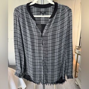 Drew Black Gray White Flannel long sleeve button down shirt size medium